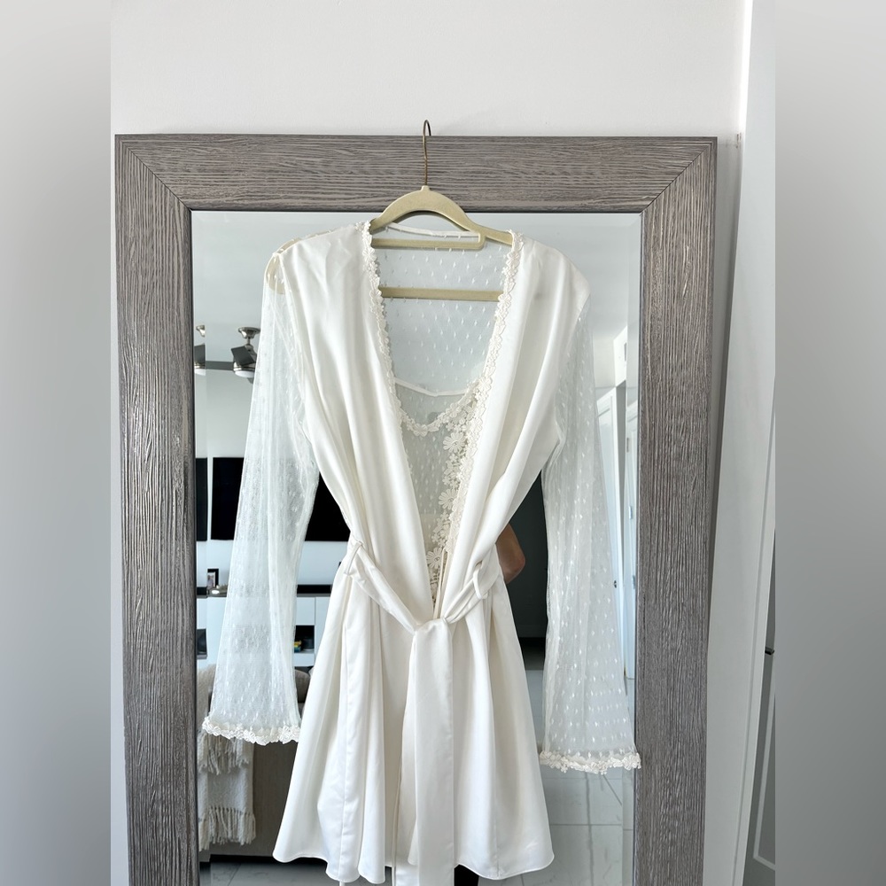 Flora Nikrooz Showstopper Bridal Robe + Chemise Set brand new with tags